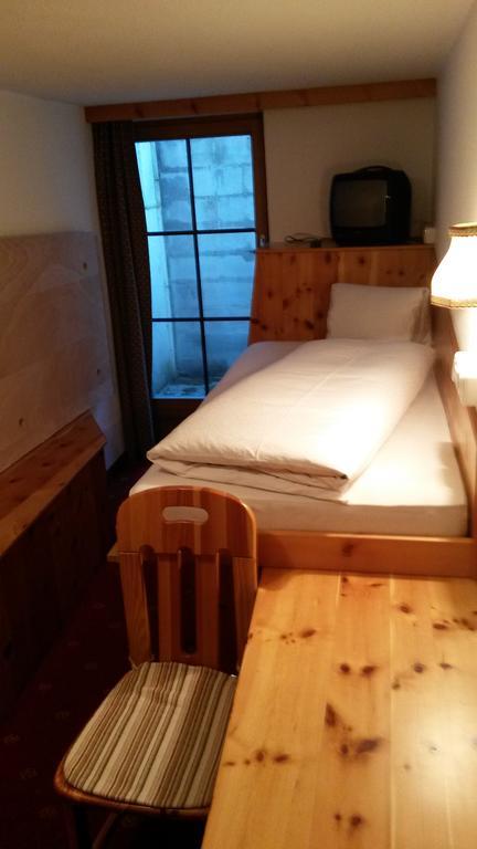 Hotel Garni Alpenrose Ischgl Eksteriør billede