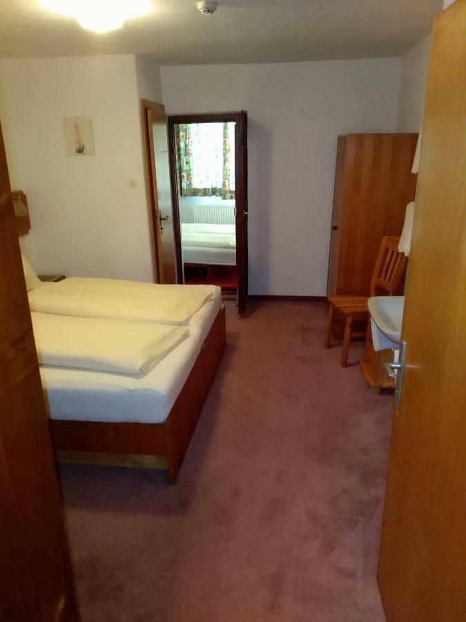 Hotel Garni Alpenrose Ischgl Eksteriør billede